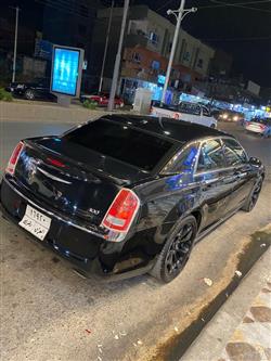 کرایسلەر 300